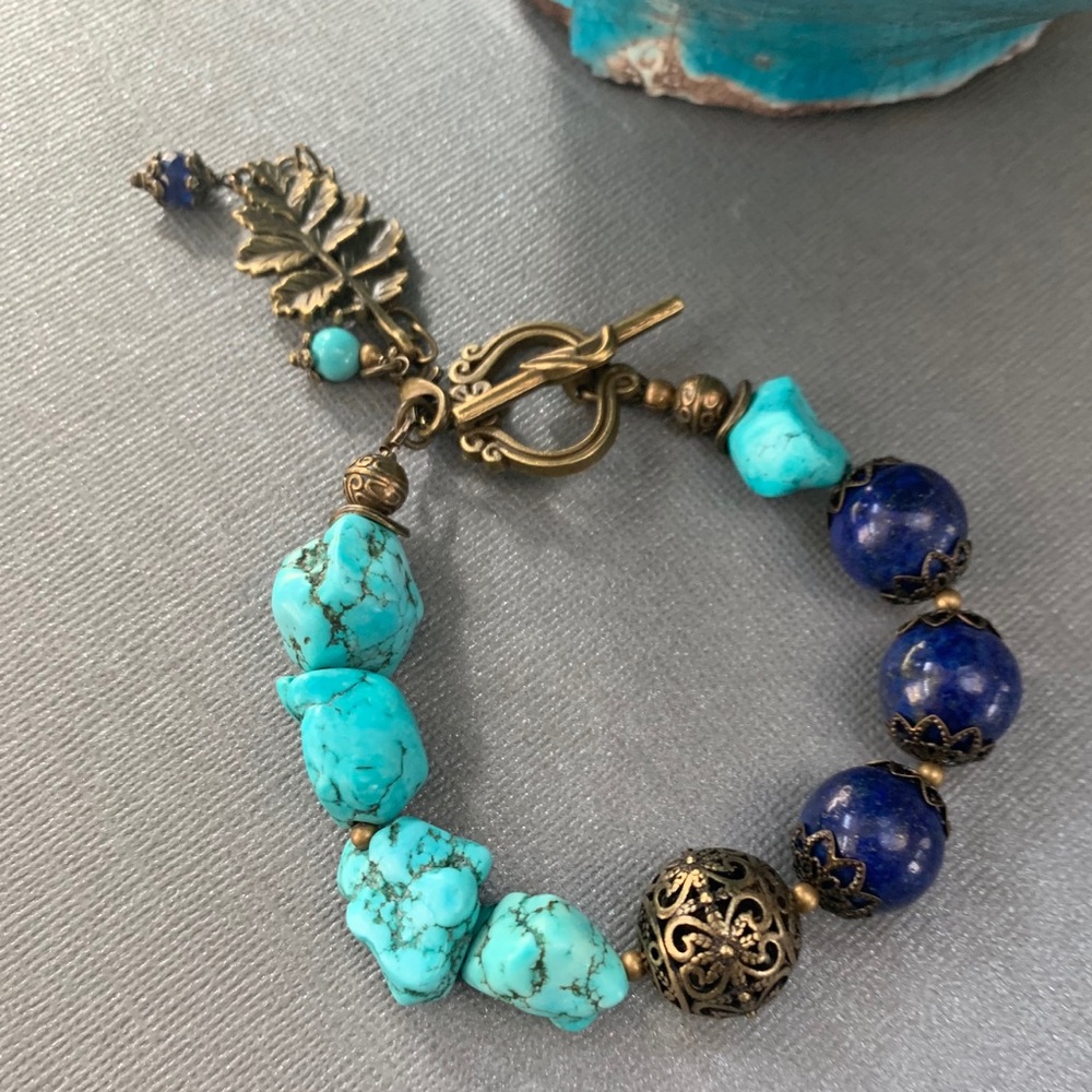 Bespoke turquoise and lapis lazuli bracelet. 7”